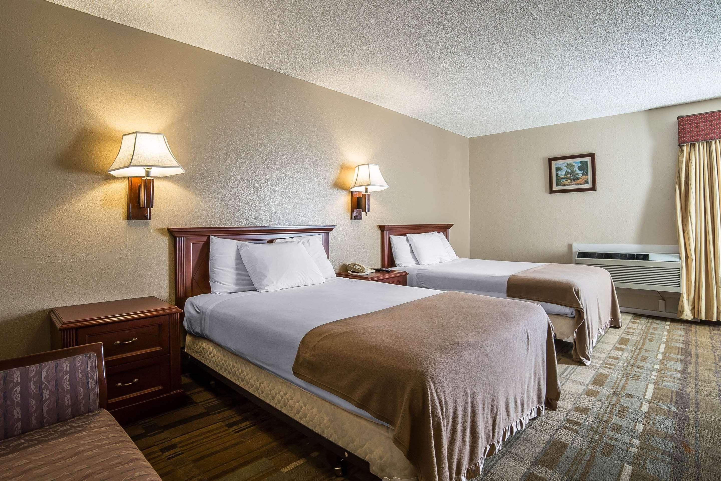 Rodeway Inn Cheyenne I-80 East Экстерьер фото