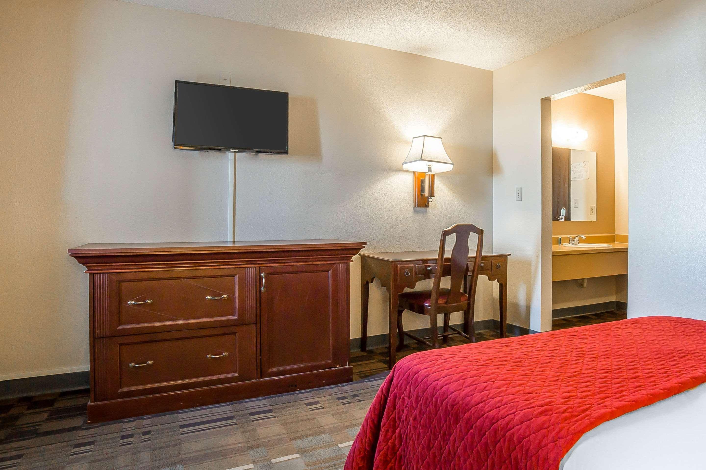 Rodeway Inn Cheyenne I-80 East Экстерьер фото