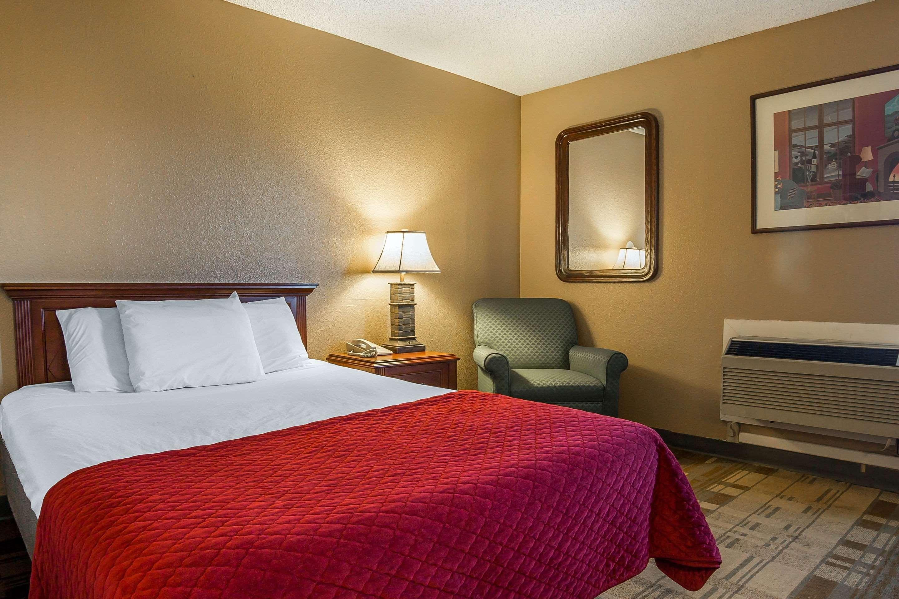 Rodeway Inn Cheyenne I-80 East Экстерьер фото